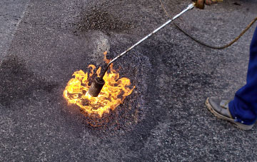 Dyffryn Castell flat roofing repairs